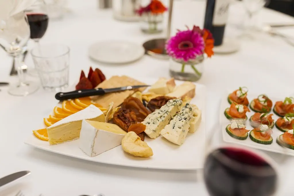 Ramada Encore By Wyndham Belconnen Canberra